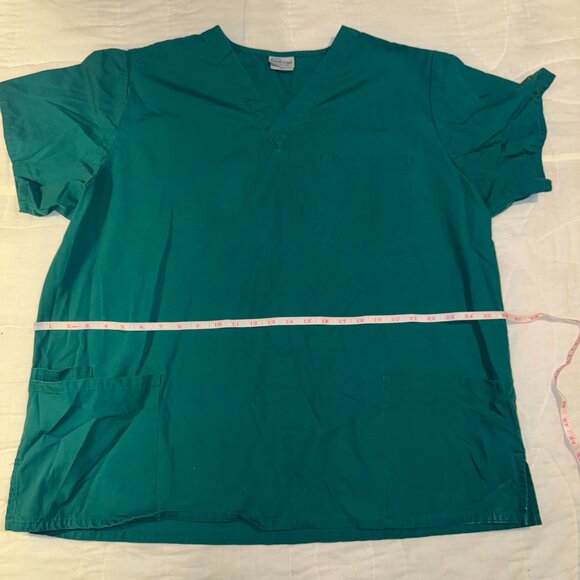 Green Scrub Top – Size 2X – Cotton Blend - Picture 6 of 6